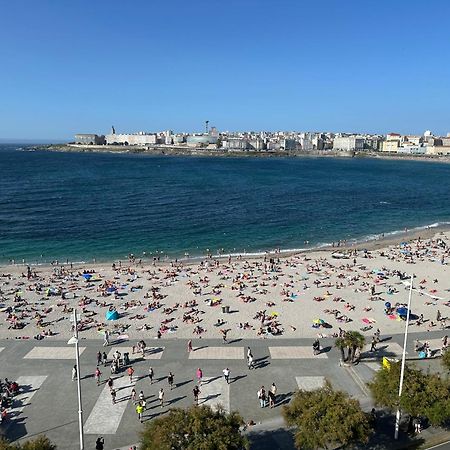 Piso Con Vistas A La Playa De Riazor Apartment A Coruna Bagian luar foto